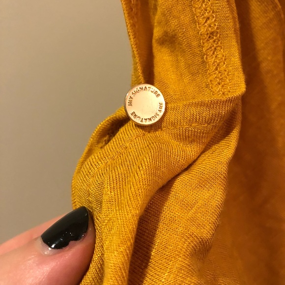 ⛔️SOLD⛔️ Jones NY 🌻 Cold Shoulder Cut-Out Top - Picture 10 of 11